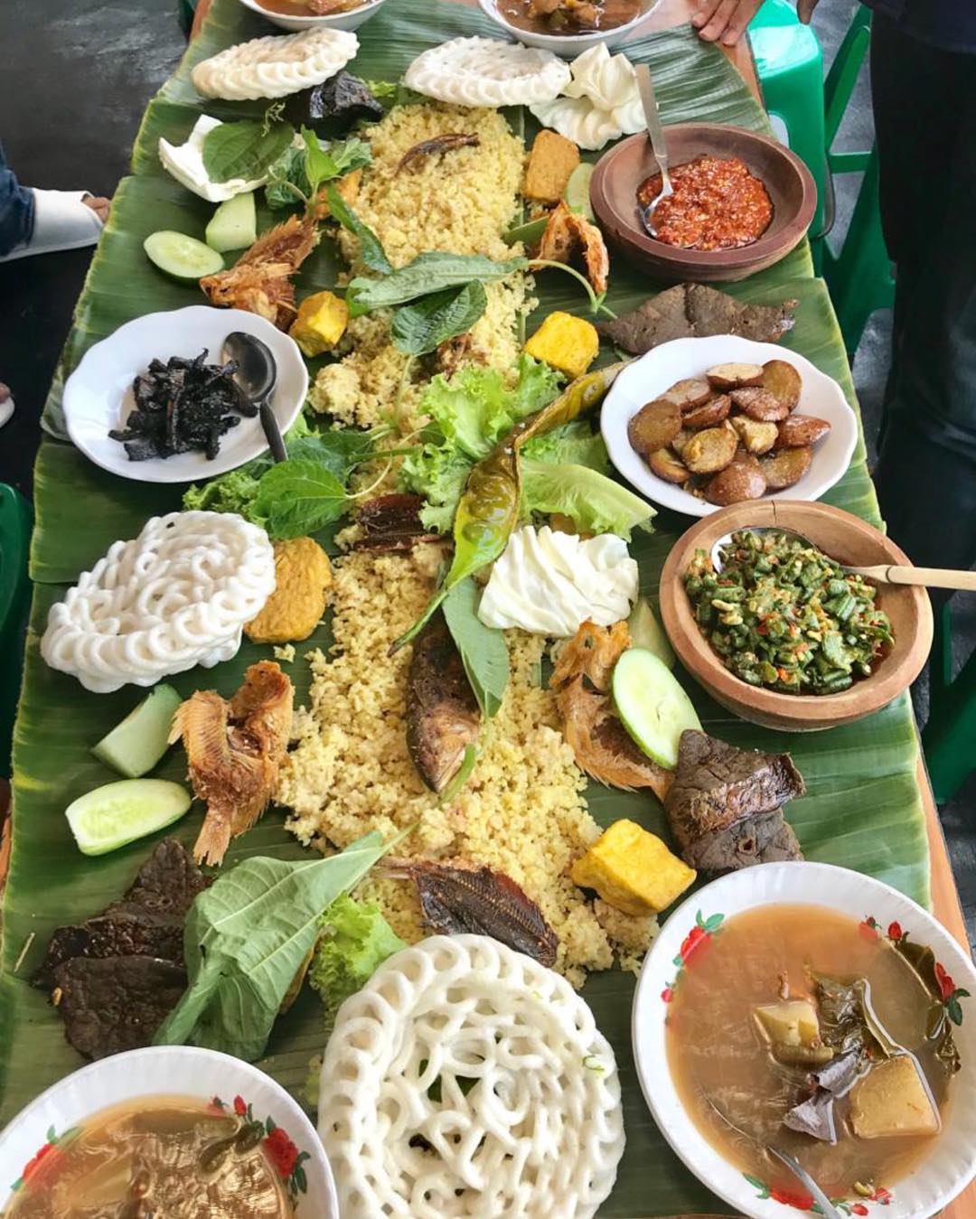 kuliner dekat stasiun mrt