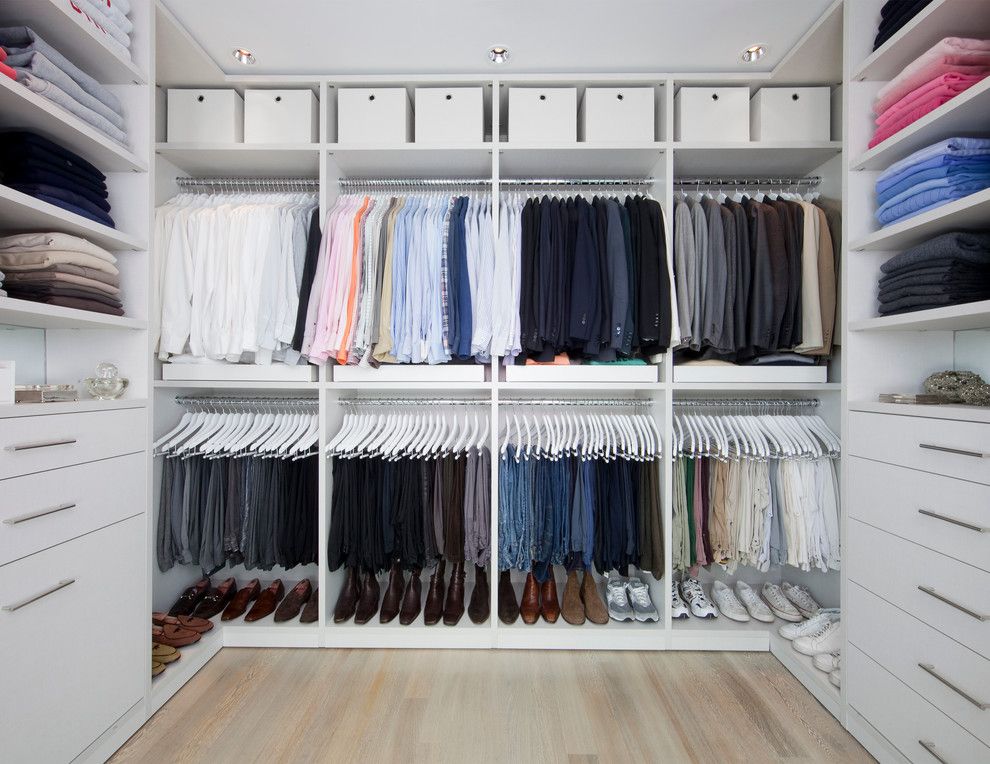 Desain walk in closet minimalis