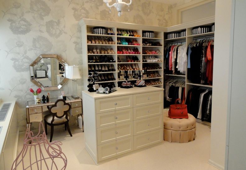 Desain walk in closet minimalis