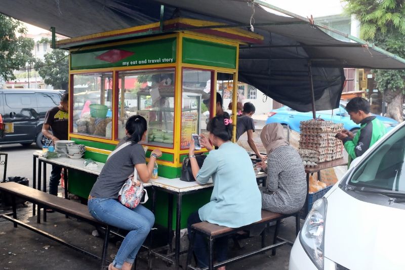 nasi goreng apjay kaki lima di jakarta