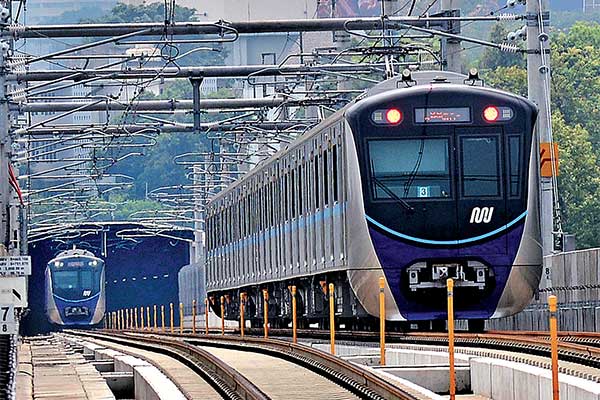 Ciputra World II dekat dengan stasiun MRT