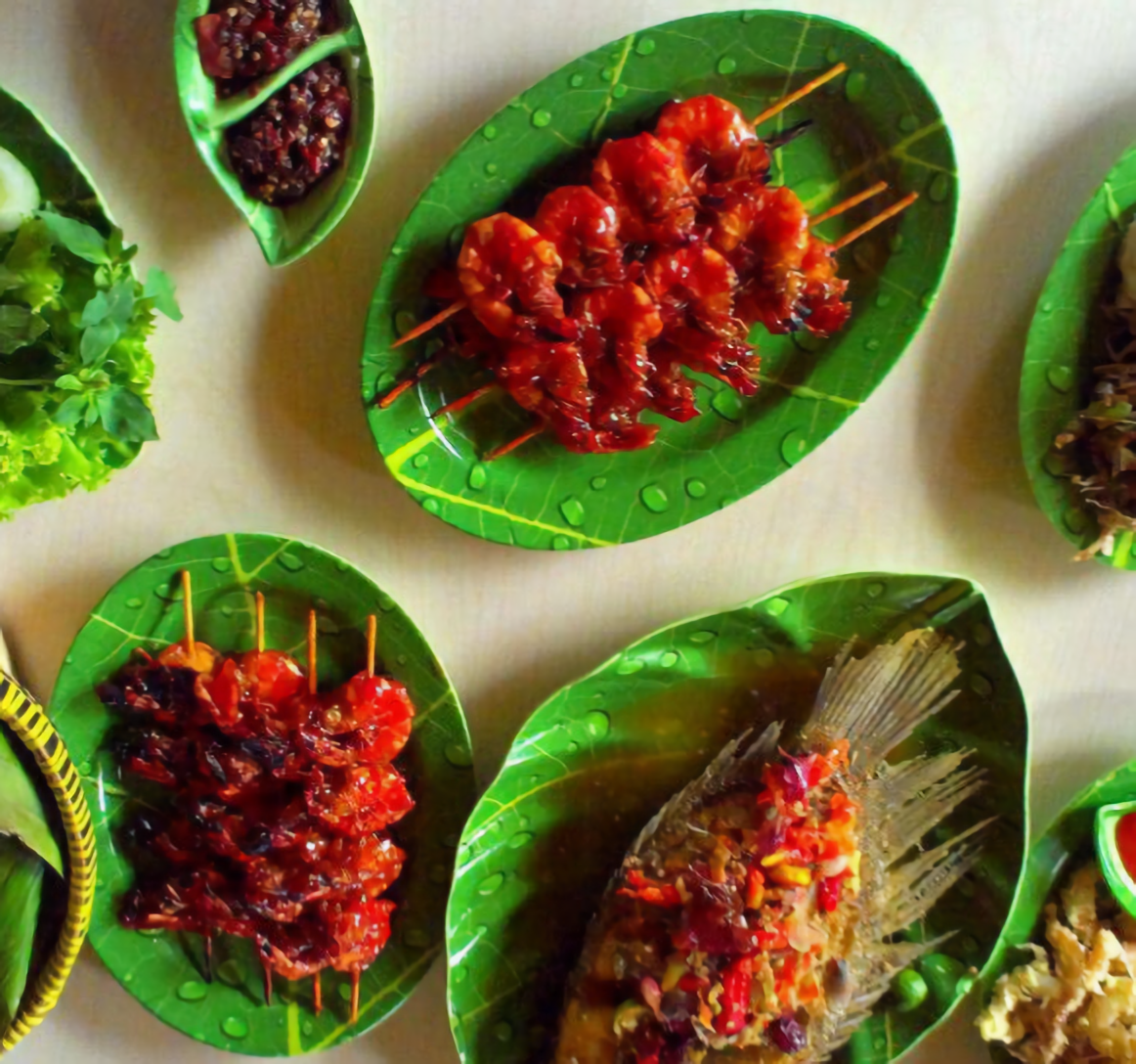 tempat makan bernuansa alam di cibubur - gubug udang