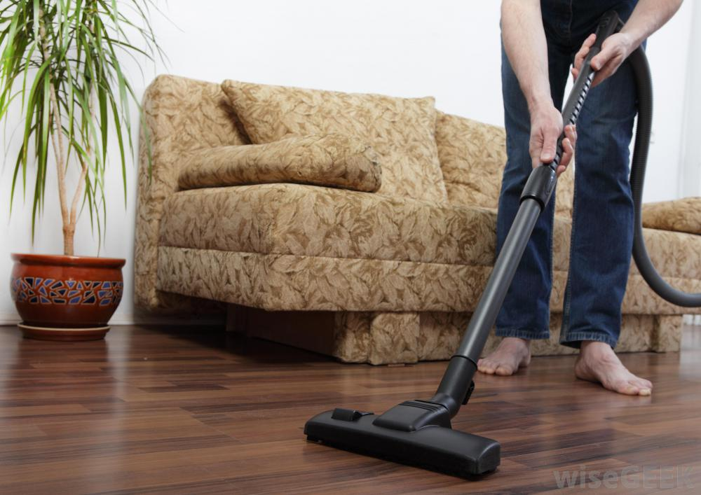 menggunakan vacuum cleaner dengan efektif 