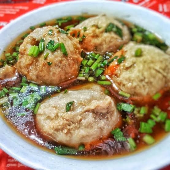 makanan legendaris Jakarta Selatan bakso kumis