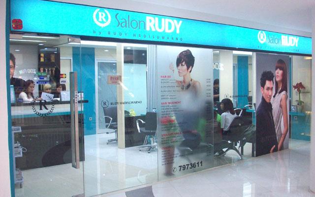 salon legendaris jakarta Rudy Hadisuwarno