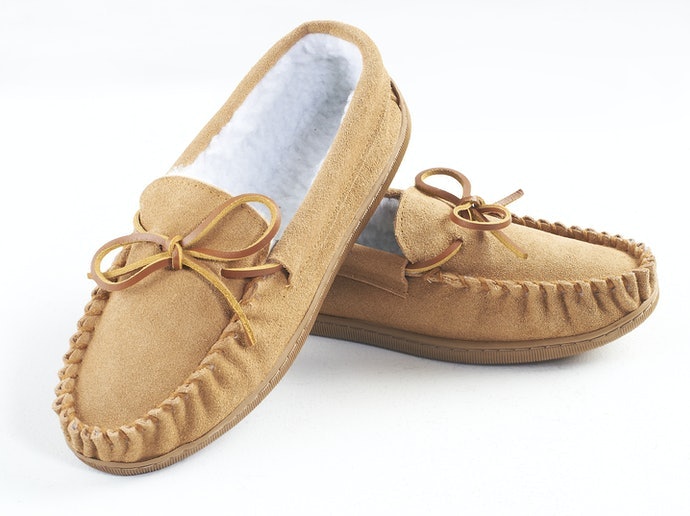 sepatu moccasin wanita