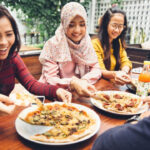 Kafe outdoor untuk buka puasa di Jakarta