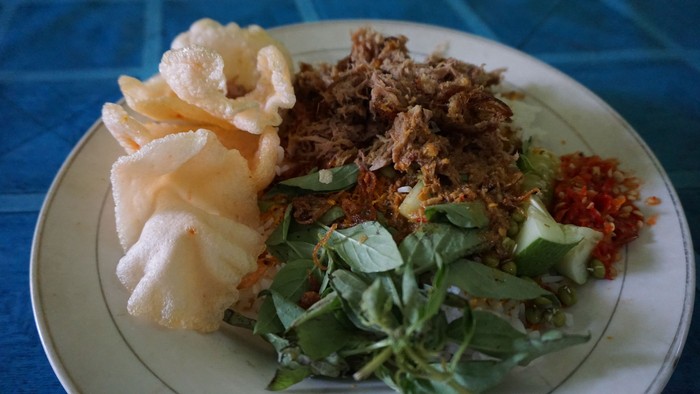 nasi uduk legendaris di jakarta ibu yoyo