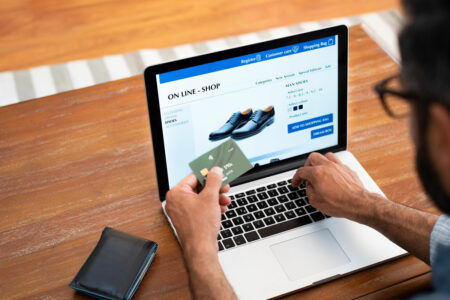 tips beli sepatu online