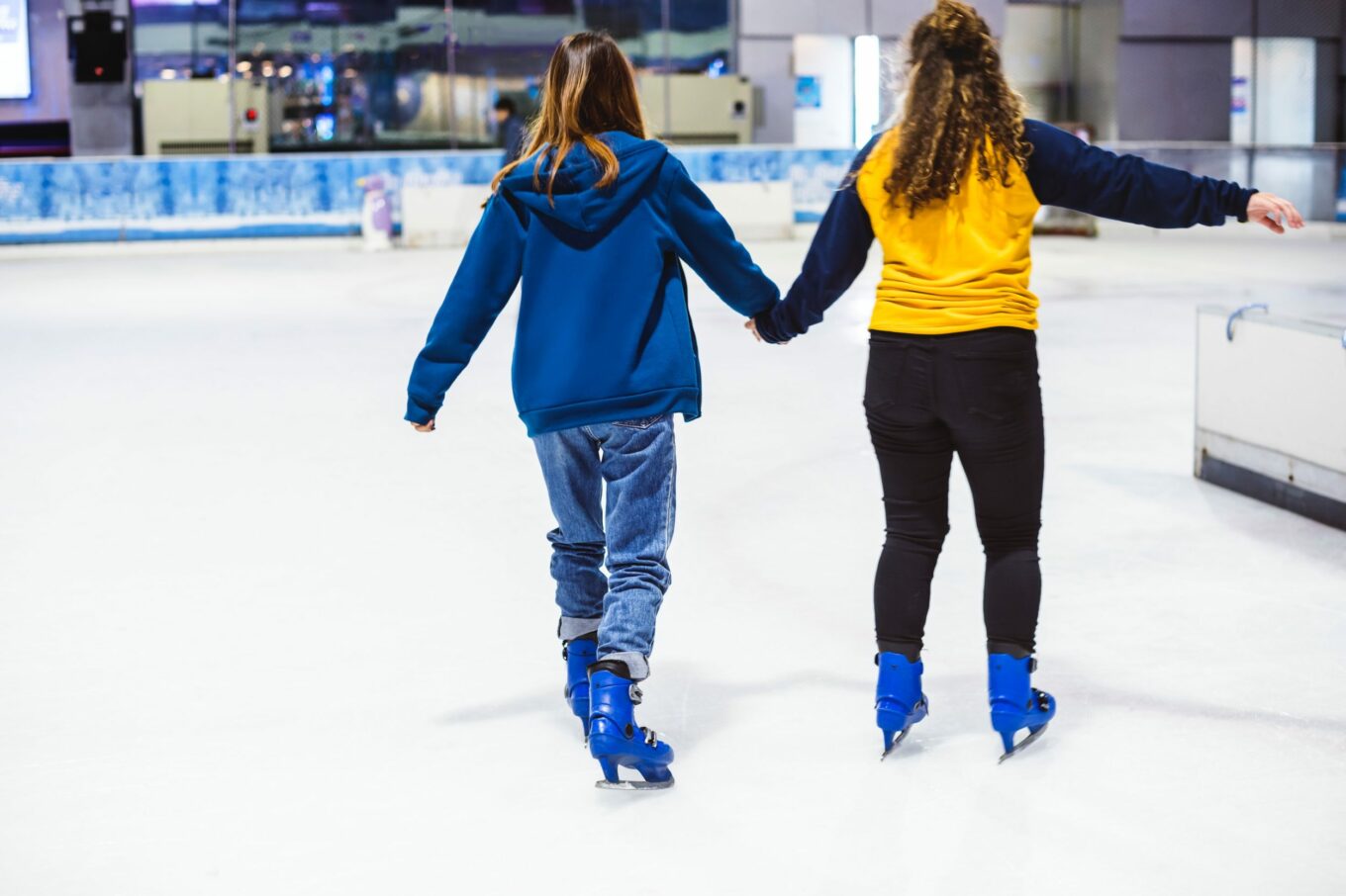 tempat dan harga ice skating di jakarta