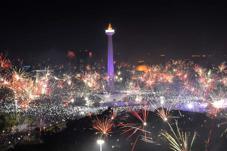 monas tahun baru - tempat perayaan tahun baru di jakarta