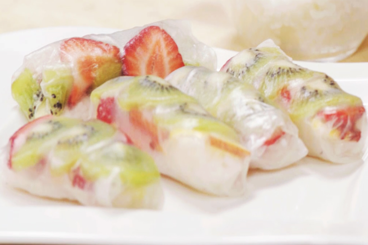 salad buah rice paper