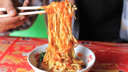 mie ayam tumini yogyakarta - kuliner viral jogja