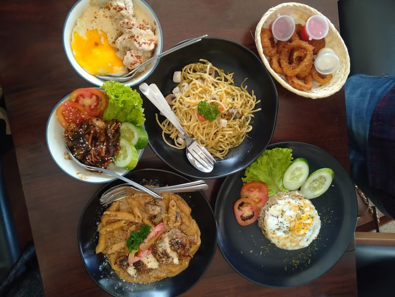 cafe baru di depok