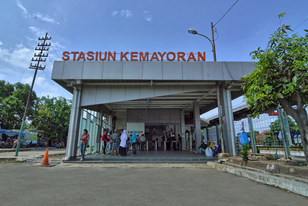 stasiun kemayoran - keunggulan ruoptions kembar kemayoran