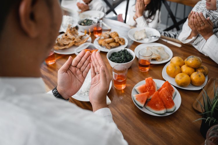 Cara Buka Puasa yang Benar