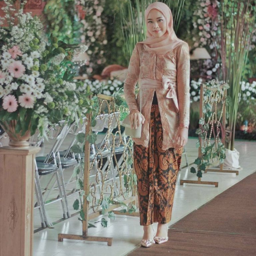 model kebaya hijab