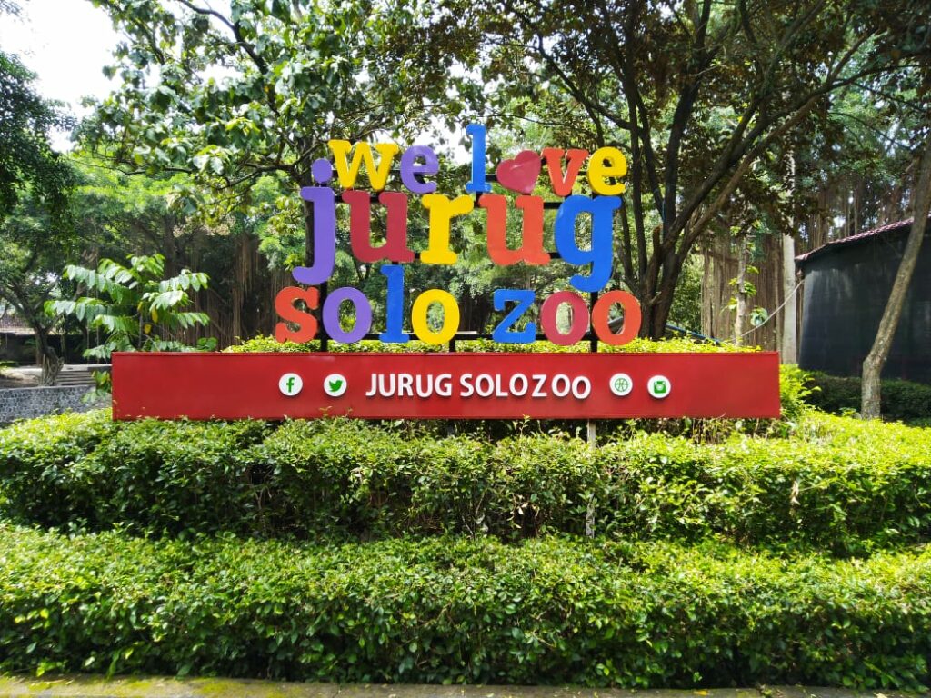 kebun binatang taru jurug