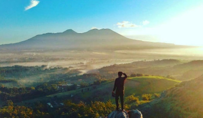 bukit karang numpang sukabumi