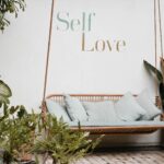 Self love artinya