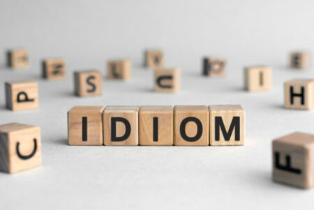 pengertian ungkapan adalah idiom