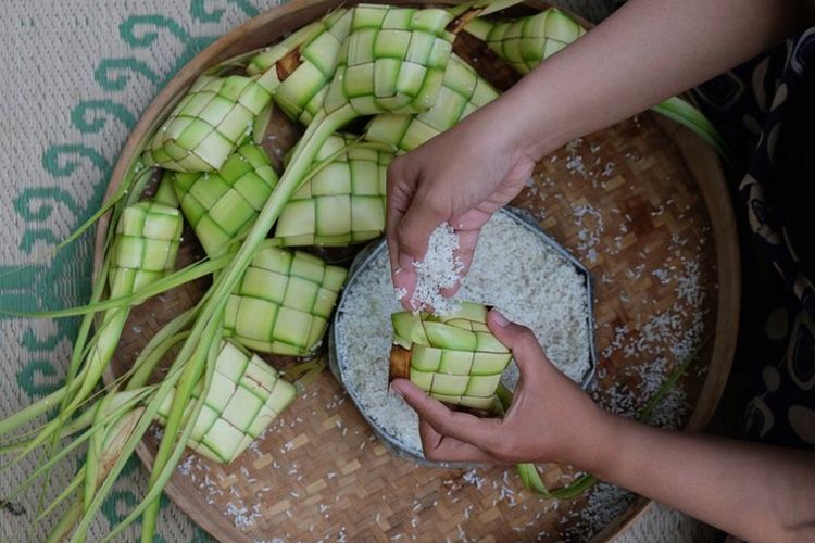 cara membuat ketupat lebaran