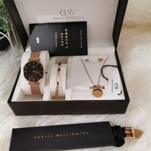 merk jam tangan wanita daniel wellington