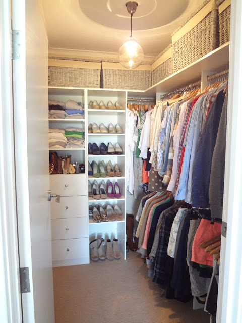 walk in closet minimalis 