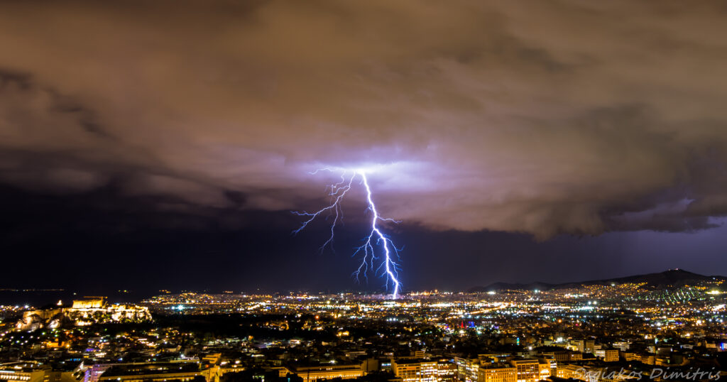 jenis petir yang berbahaya - cloud to ground