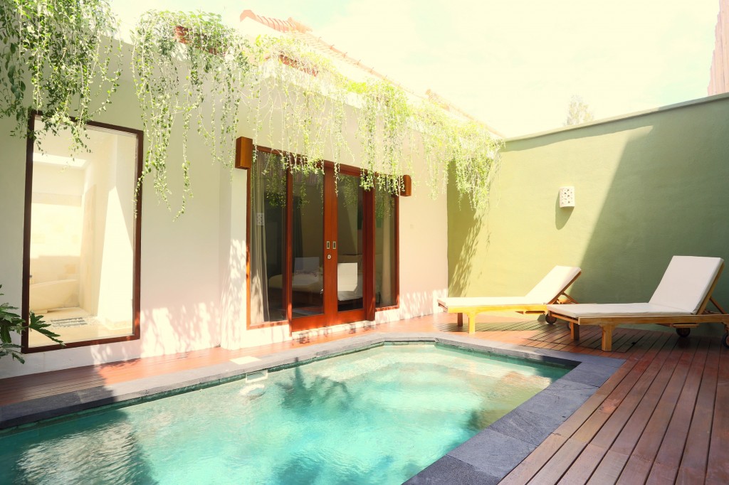 kamar hotel dengan private pool