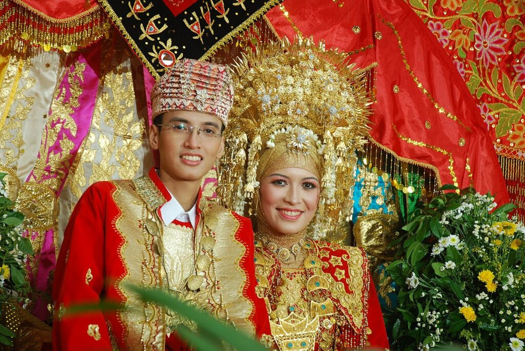 pakaian adat sumatera barat pengantin