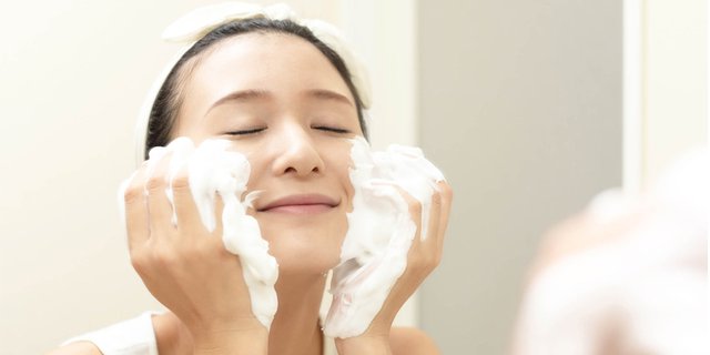 produk double cleansing untuk kulit sensitif