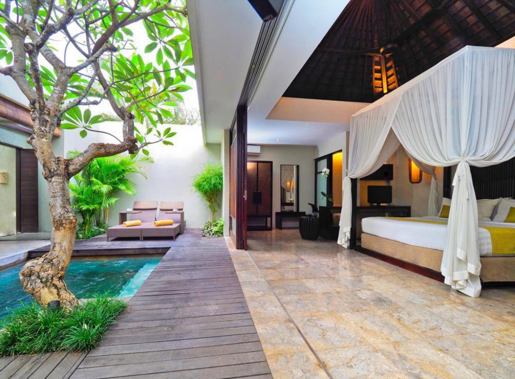 kamar hotel dengan private pool