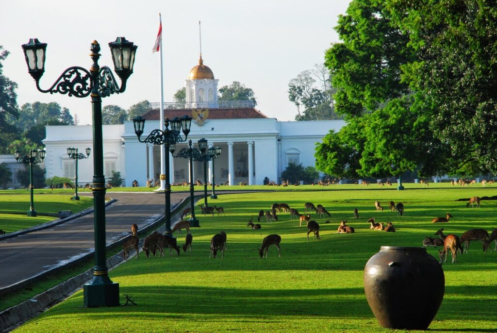 cerita misteri bogor istana bogor