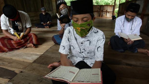 hadist menuntut ilmu