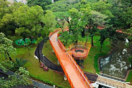 tebet eco park fasilitas