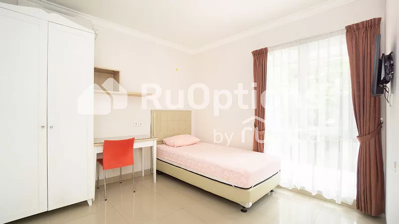 RuOptions Putri Pink Studento BSD - kost putri dekat prasmul .