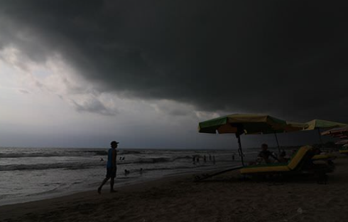 Tips persiapan sebelum liburan ke pantai