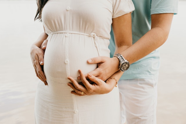 cuti suami dengan istri melahirkan