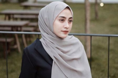 gaya hijab untuk wajah kotak