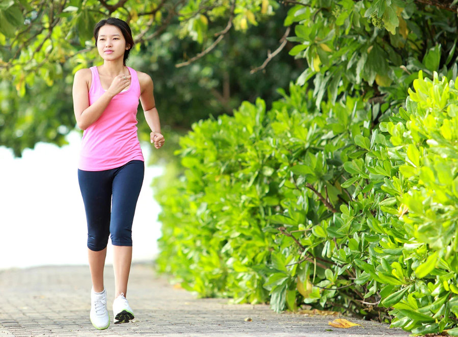 Olahraga pemula untuk menurunkan berat badan walking