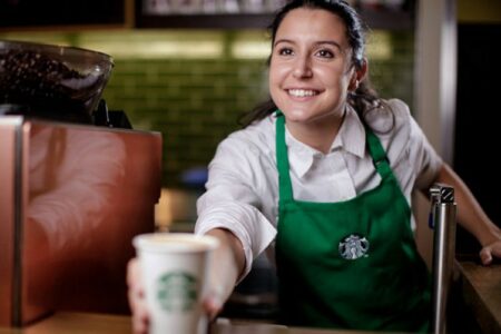 pesan starbucks pertama kali